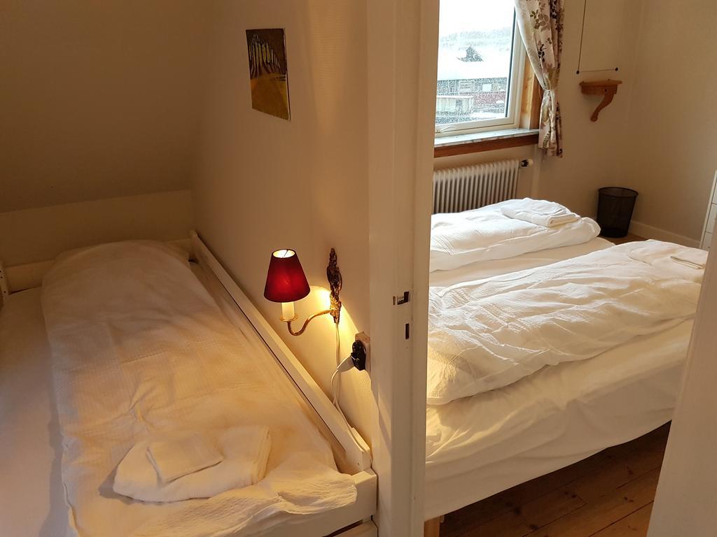 Budget Guesthouse Borgustova Vestmanna Esterno foto