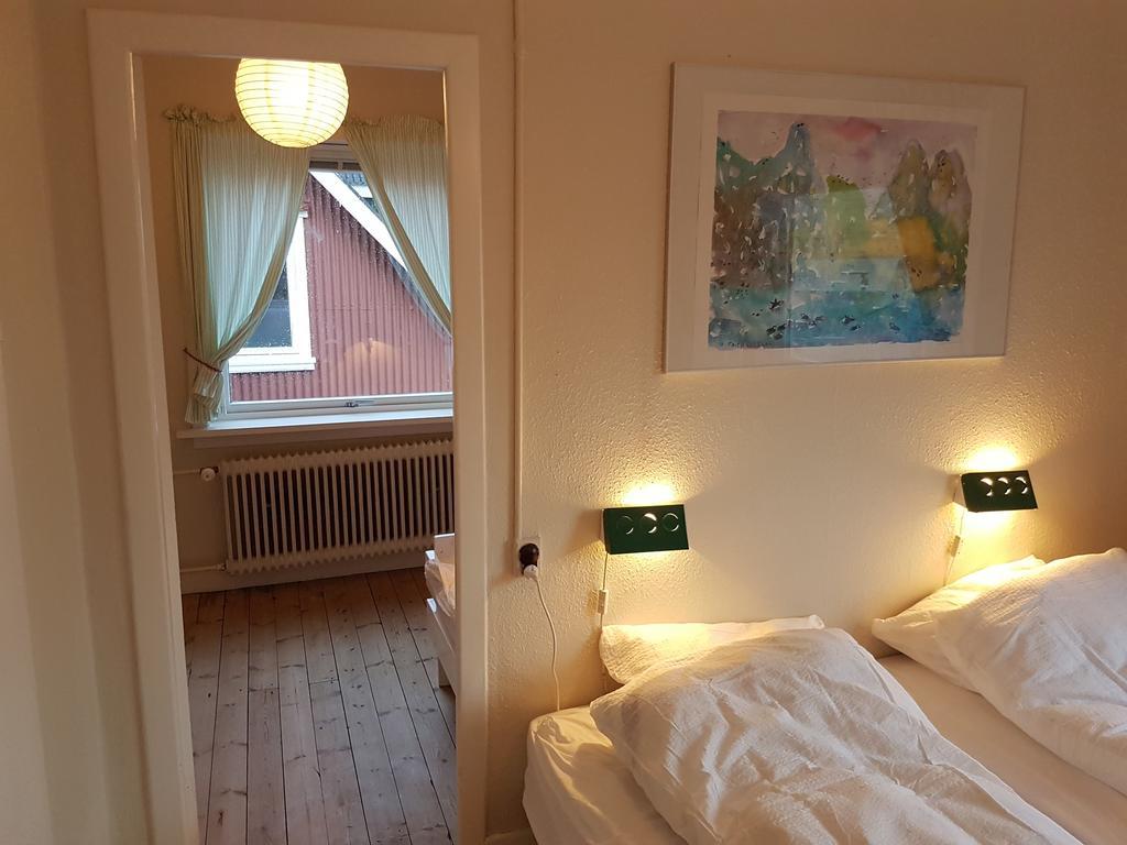 Budget Guesthouse Borgustova Vestmanna Esterno foto