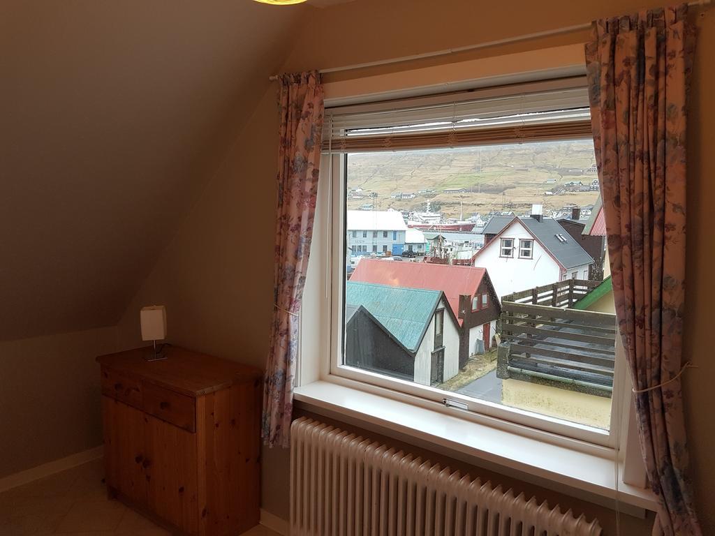 Budget Guesthouse Borgustova Vestmanna Esterno foto