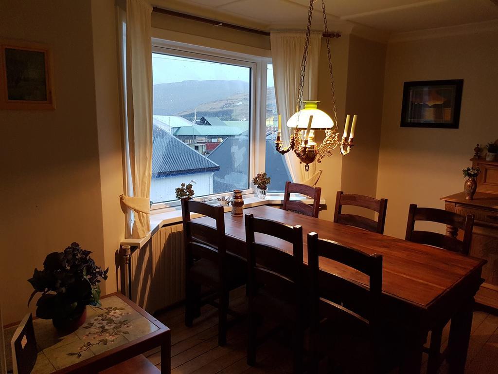 Budget Guesthouse Borgustova Vestmanna Esterno foto