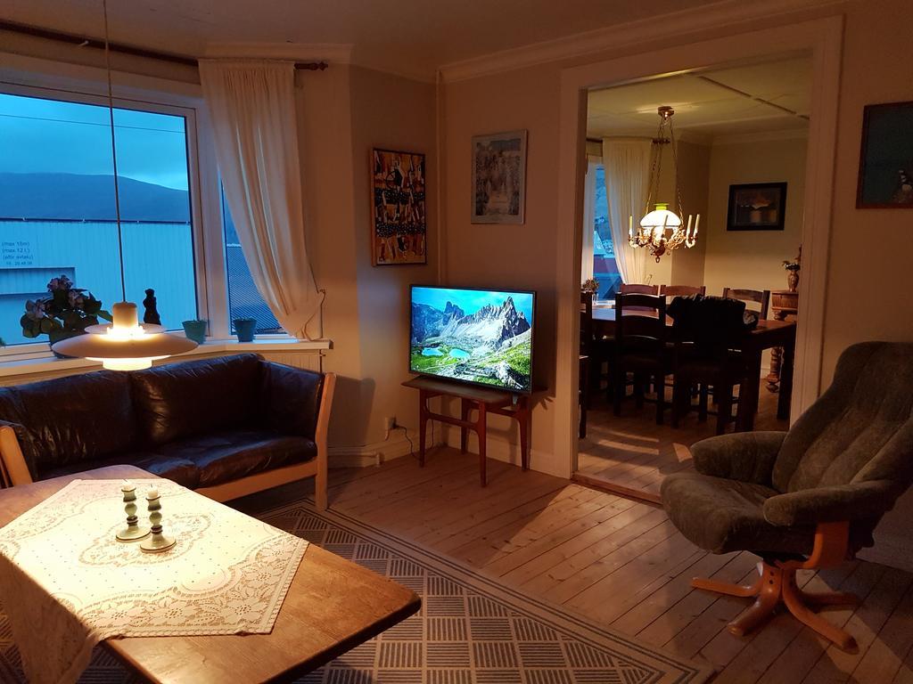 Budget Guesthouse Borgustova Vestmanna Esterno foto