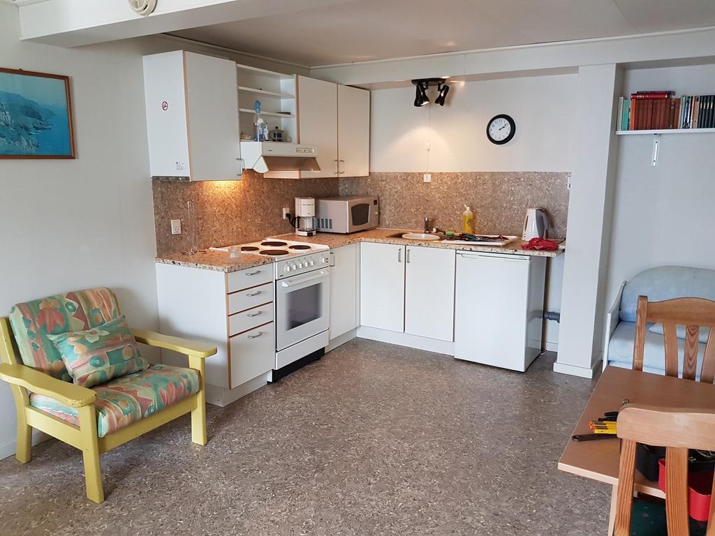 Budget Guesthouse Borgustova Vestmanna Esterno foto