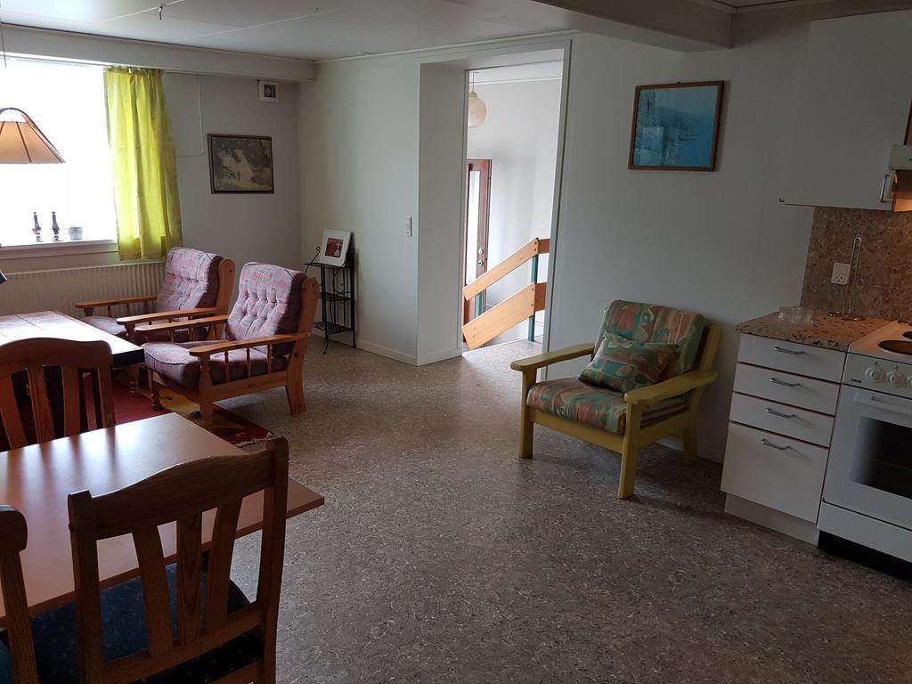 Budget Guesthouse Borgustova Vestmanna Esterno foto